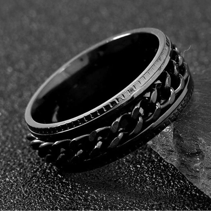 Chain Link Ring